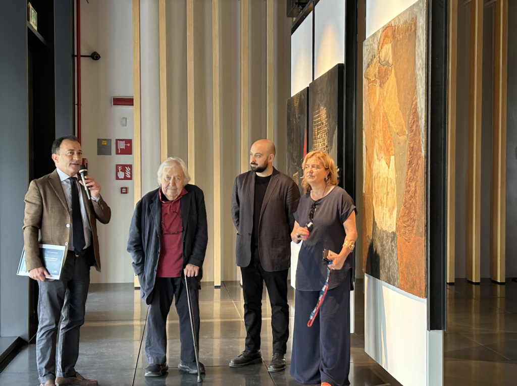 CUBO Unipol mostra di Maurizio Bottarelli