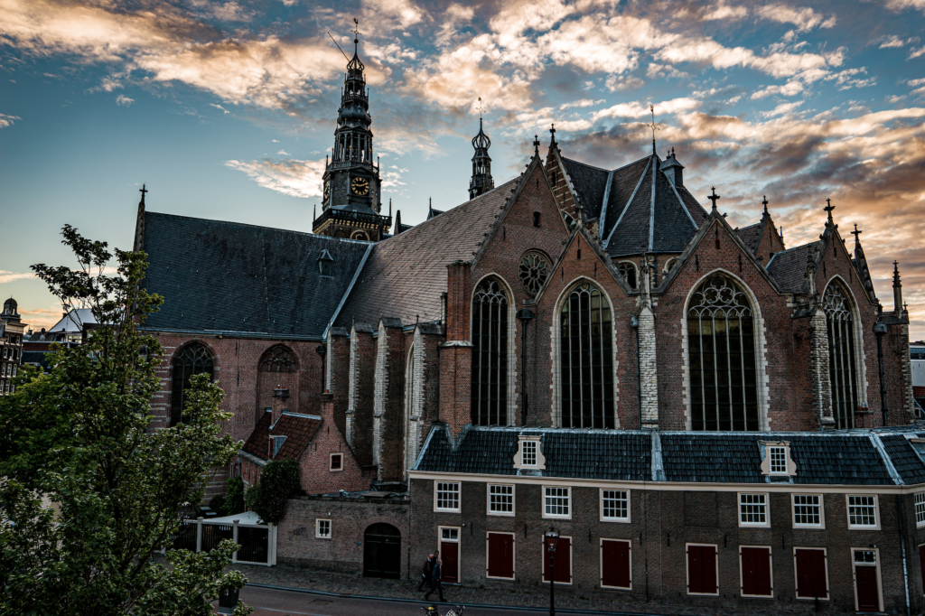 cosa vedere ad amsterdam oude kerk